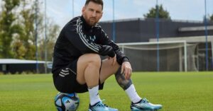 อาดิดาส เปิดตัวรองเท้าฟุตบอล X Crazyfast รุ่น Messi Infinito Pack เพื่อสดุดีราชันลูกหนังอาร์เจนตินา